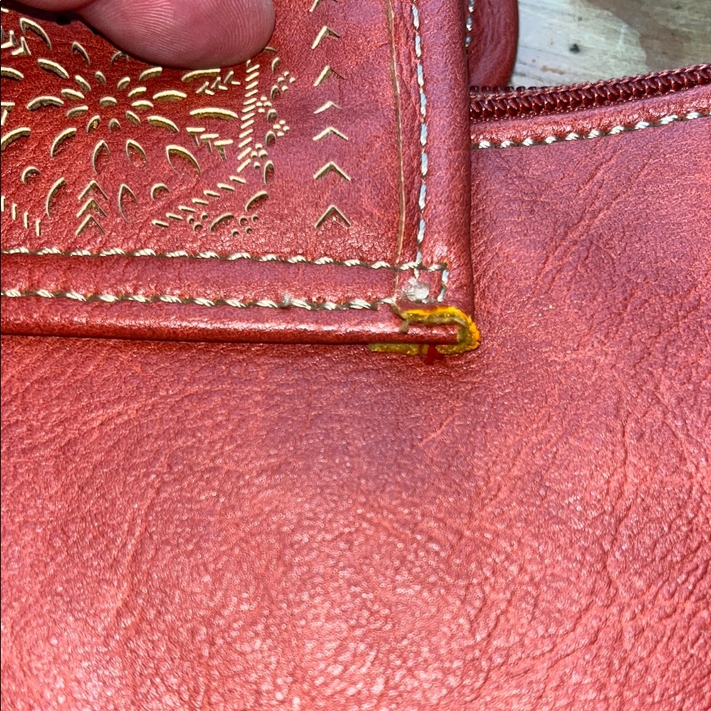 Chaps Coral Red Crossbody Bag - Picture 8 of 9